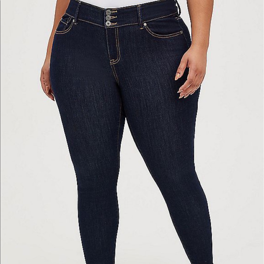 Torrid Jegging Super Soft Dark Wash